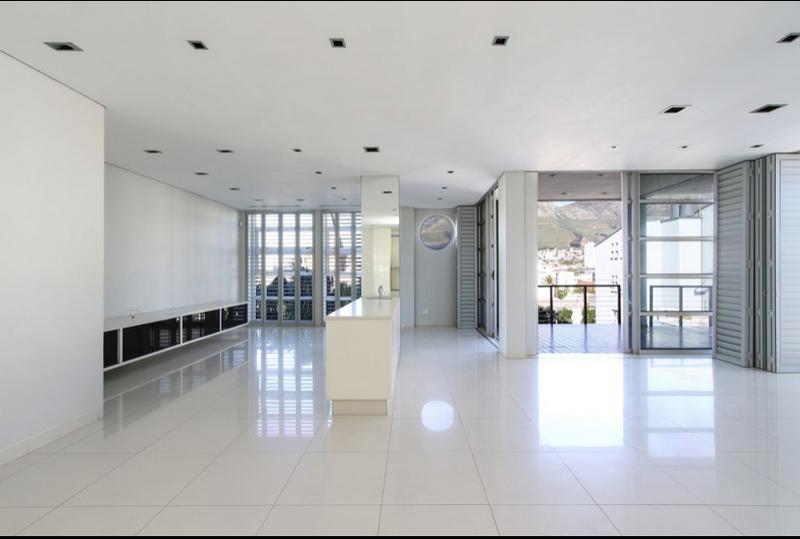 2 Bedroom Property for Sale in Cape Town City Centre Western Cape